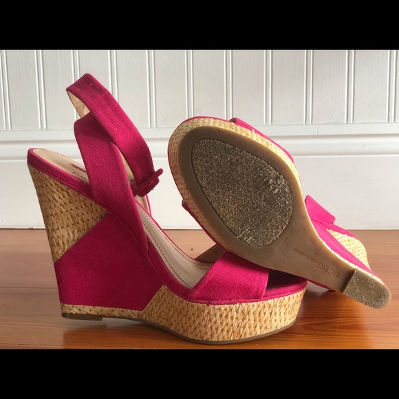 Sexy Wedges by BCBG - Picture 4 of 4